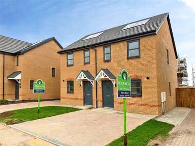 14, 2 bedroom Semi Detached House for sale, &pound;90,000