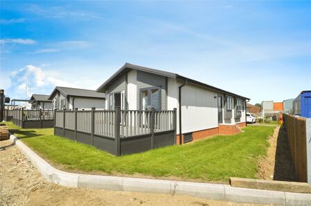 Shore Drive, 2 bedroom  Property for sale, £240,000
