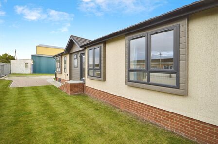 Shore Drive, 2 bedroom  Property for sale, &pound;250,000