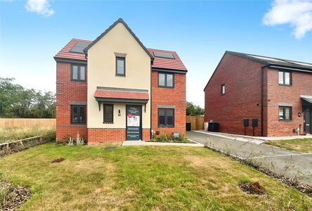 Codling Close, 3 bedroom Detached House for sale, £108,000