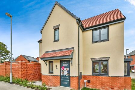 Codling Close, 3 bedroom Detached House for sale, £129,500
