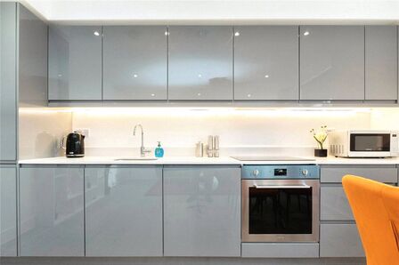 1 bedroom  Flat for sale