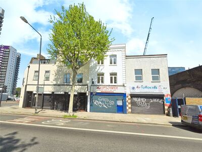 Old Kent Road, 4 bedroom Mid Terrace Land/Plot for sale, £975,000