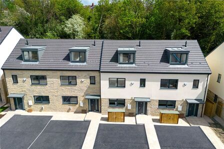 4 bedroom End Terrace House for sale