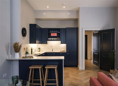 3 bedroom  Flat for sale