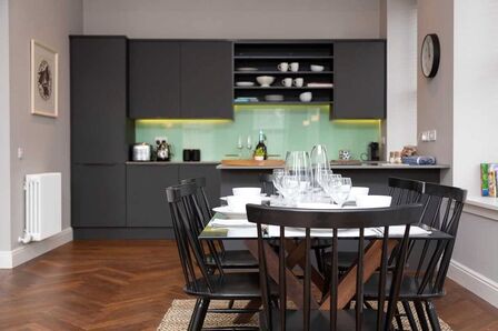 1 bedroom  Flat for sale