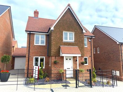 Cross Road, 4 bedroom Detached House for sale, £495,000