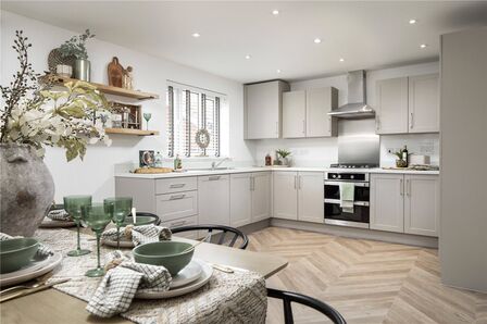 Cross Road, 4 bedroom Detached House for sale, £500,000