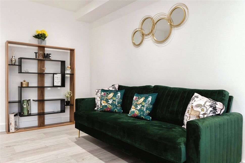 Main image of 2 bedroom  Flat for sale, Stafford Road, Wallington, SM6