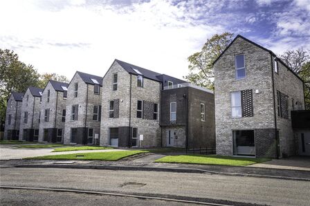 East Moor Lane, 5 bedroom Detached House for sale, £674,950