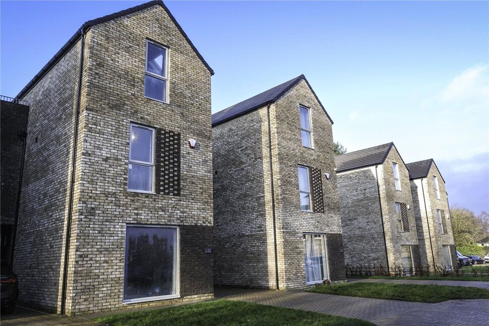 Main image of 5 bedroom Link Detached House for sale, 30 Adel Sqaure Lane, Adel, Leeds, LS16