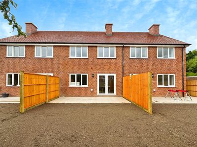 Plot 2, 3 bedroom Mid Terrace House for sale, £325,000