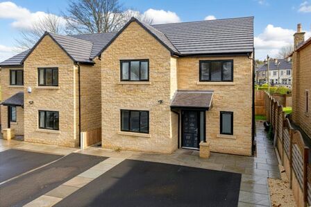 Bradford Road, 4 bedroom Detached House for sale, £450,000