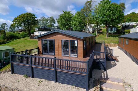 Glen Road, 2 bedroom Detached Property for sale, &pound;150,000