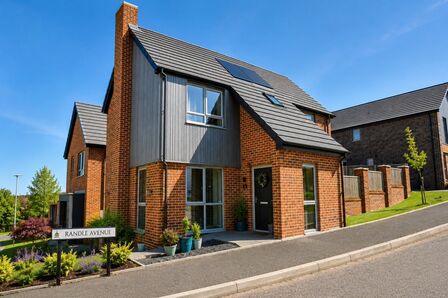 The Fallows, 3 bedroom Detached House for sale, &pound;260,000