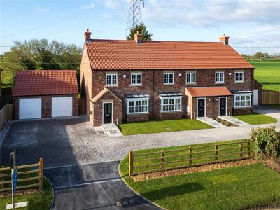 Tollerton Road / Baston Lane, 3 bedroom End Terrace House for sale, £450,000