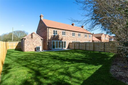Tollerton Road, 3 bedroom End Terrace House for sale, &pound;460,000