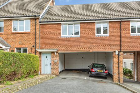 Summerson Close, 2 bedroom Link Detached Flat for sale, &pound;250,000
