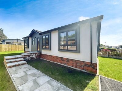 The Lido Village, 2 bedroom Detached Property for sale, £190,000